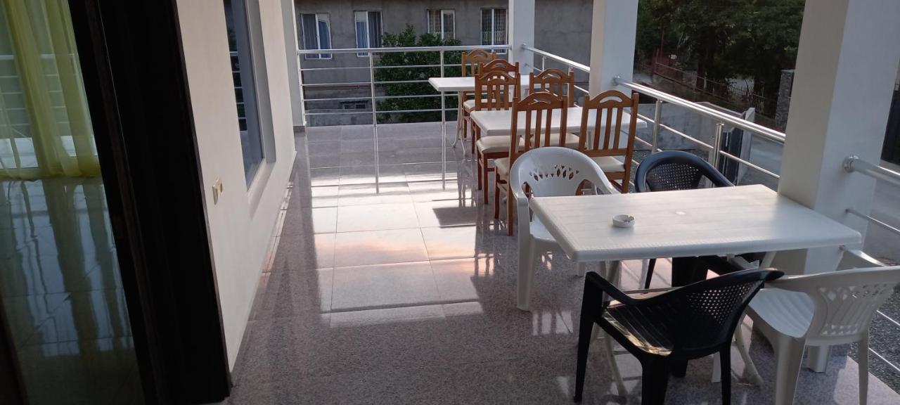 Guest House Marineza Gonio Ngoại thất bức ảnh