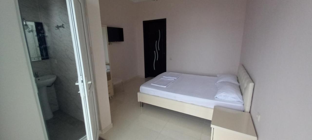 Guest House Marineza Gonio Ngoại thất bức ảnh