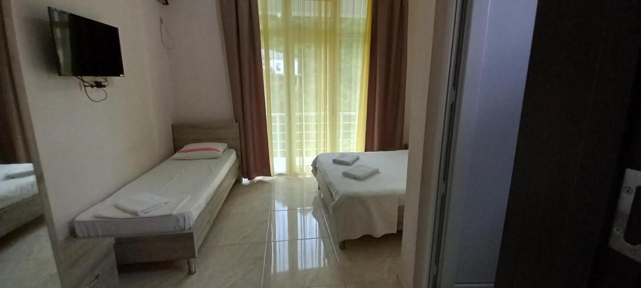 Guest House Marineza Gonio Ngoại thất bức ảnh